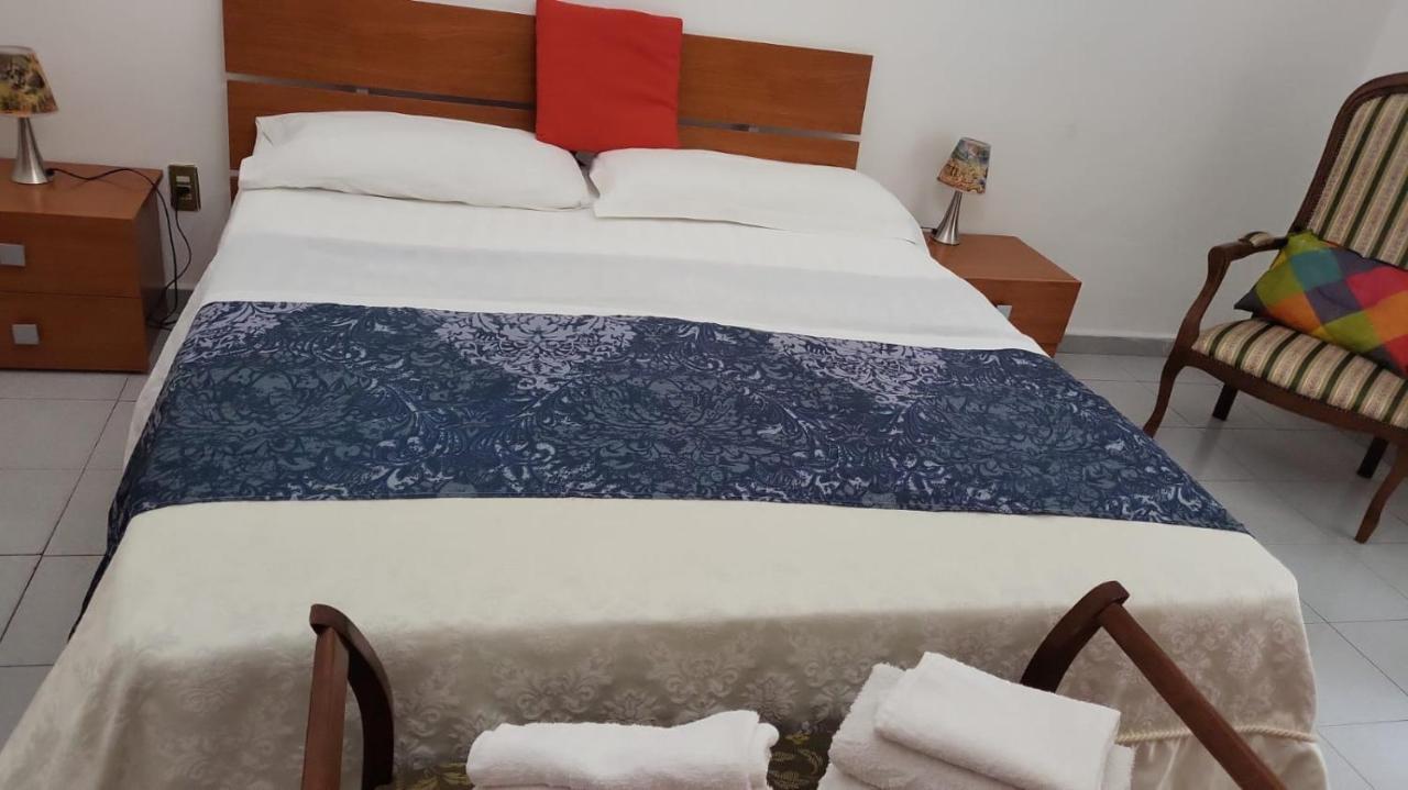 Casa Bea Lägenhet Taranto Exteriör bild